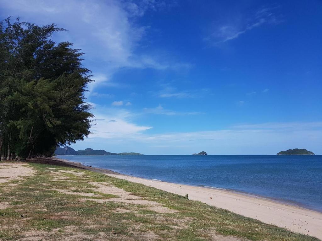 Pearl By The Sea Resort Prachuap Khiri Khan Dış mekan fotoğraf